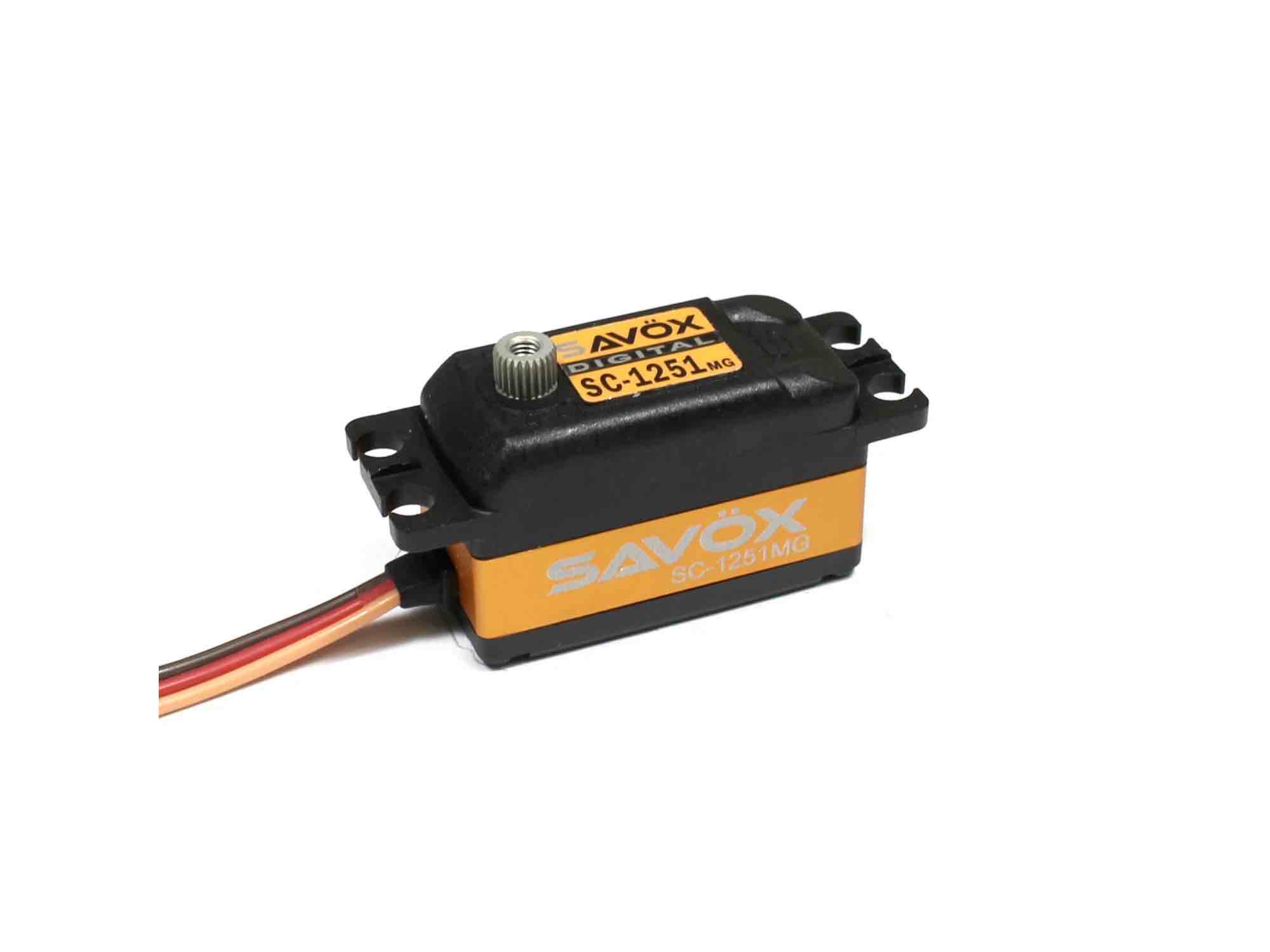 SAVÖX SC-1251MG Low Profile Size Coreless Digital Servo