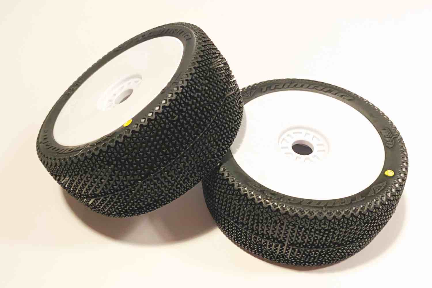 TPRO 1/8 Offroad TAIMANA Racing Tire Pre-Mounted (WH)